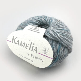 kamelia-lysgrå
