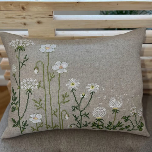 Pomp Stitch - Wild on purpose - pude