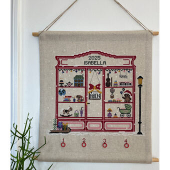 Pomp Stitch - Christmas toy store red - adventskalender