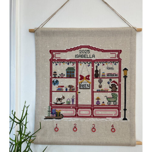 Pomp Stitch broderi - Christmas toy store red - adventskalender