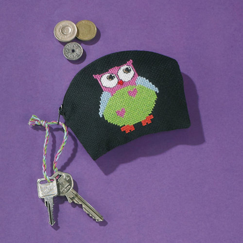 Permin broderi - Ugle på sort pung