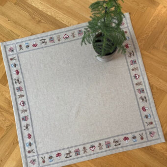 Pomp Stitch - Lille Gingerbread juletræstæppe