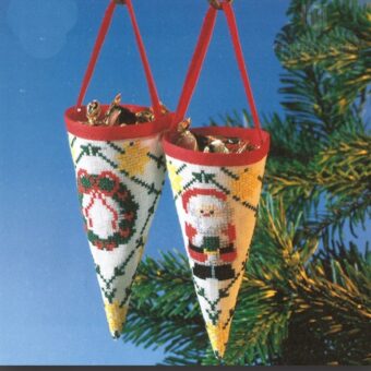 OOE Broderi - Kræmmerhuse - broderi kit (2 stk) - Julemand &amp; krans