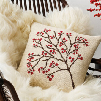 Permin broderi - Vinterbær - pude