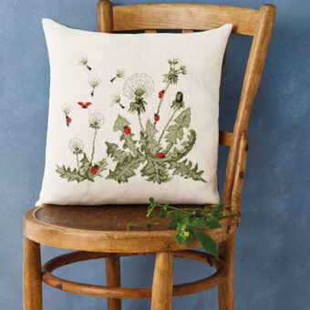 Permin broderi - Mariehøns - pude