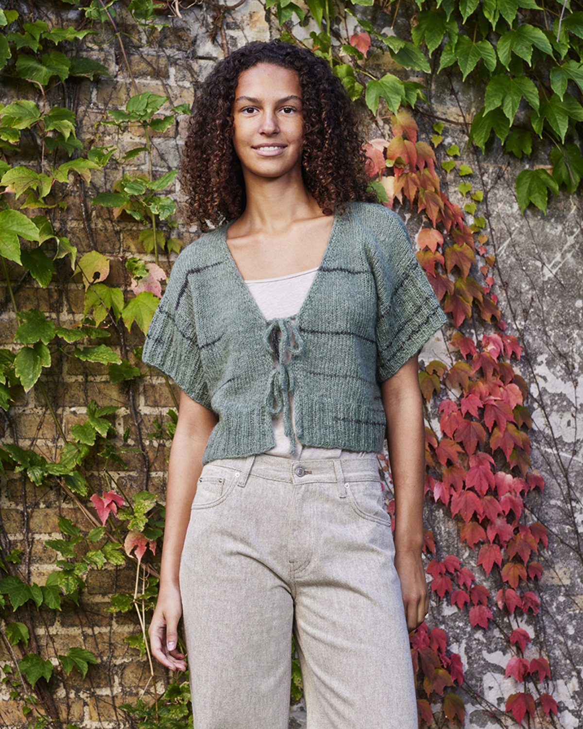 Permin Nellie - Kort trøje med I-cordkant & bindebånd - opskrift (PDF)