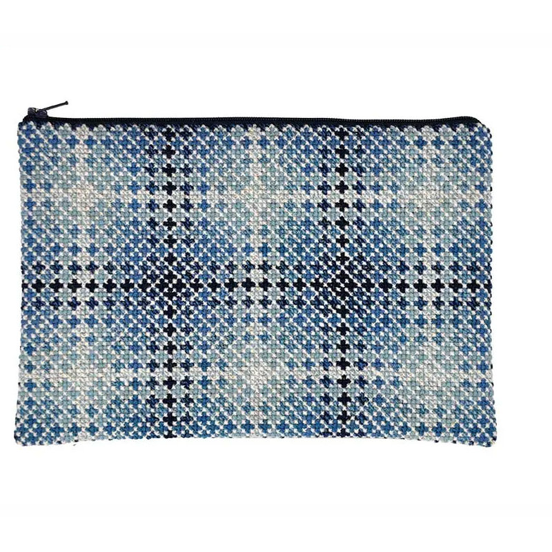 Fru Zippe broderi - Fjord - clutch